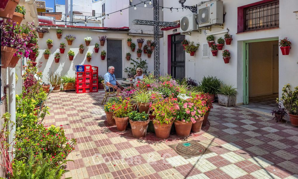 Villa méditerranéenne authentique avec logement indépendant pour invités à vendre près de la plage, San Pedro Playa, Marbella 804391