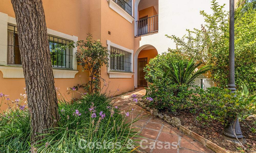 Appartement avec jardin privé à vendre à 50 mètres de la plage sur le New Golden Mile, entre Marbella et Estepona 804512