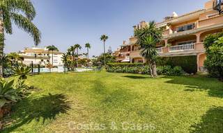 Appartement avec jardin privé à vendre à 50 mètres de la plage sur le New Golden Mile, entre Marbella et Estepona 804518 