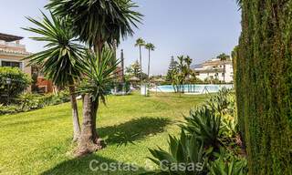 Appartement avec jardin privé à vendre à 50 mètres de la plage sur le New Golden Mile, entre Marbella et Estepona 804519 