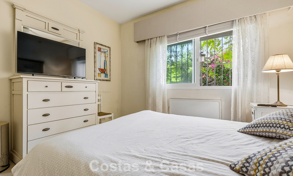 Appartement avec jardin privé à vendre à 50 mètres de la plage sur le New Golden Mile, entre Marbella et Estepona 804520