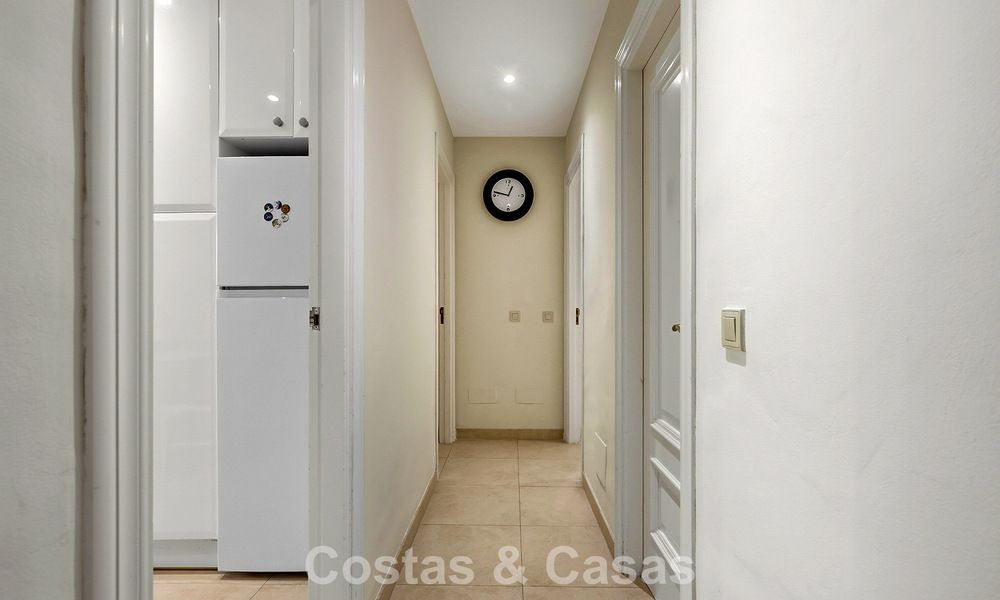 Appartement avec jardin privé à vendre à 50 mètres de la plage sur le New Golden Mile, entre Marbella et Estepona 804529