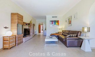 Appartement avec jardin privé à vendre à 50 mètres de la plage sur le New Golden Mile, entre Marbella et Estepona 804533 