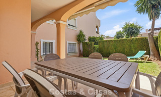 Appartement avec jardin privé à vendre à 50 mètres de la plage sur le New Golden Mile, entre Marbella et Estepona 804541 