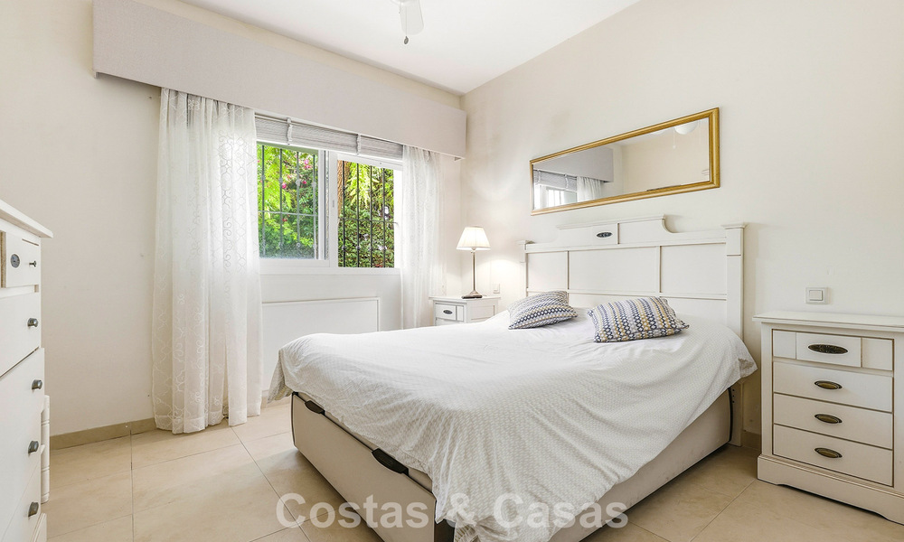 Appartement avec jardin privé à vendre à 50 mètres de la plage sur le New Golden Mile, entre Marbella et Estepona 804547