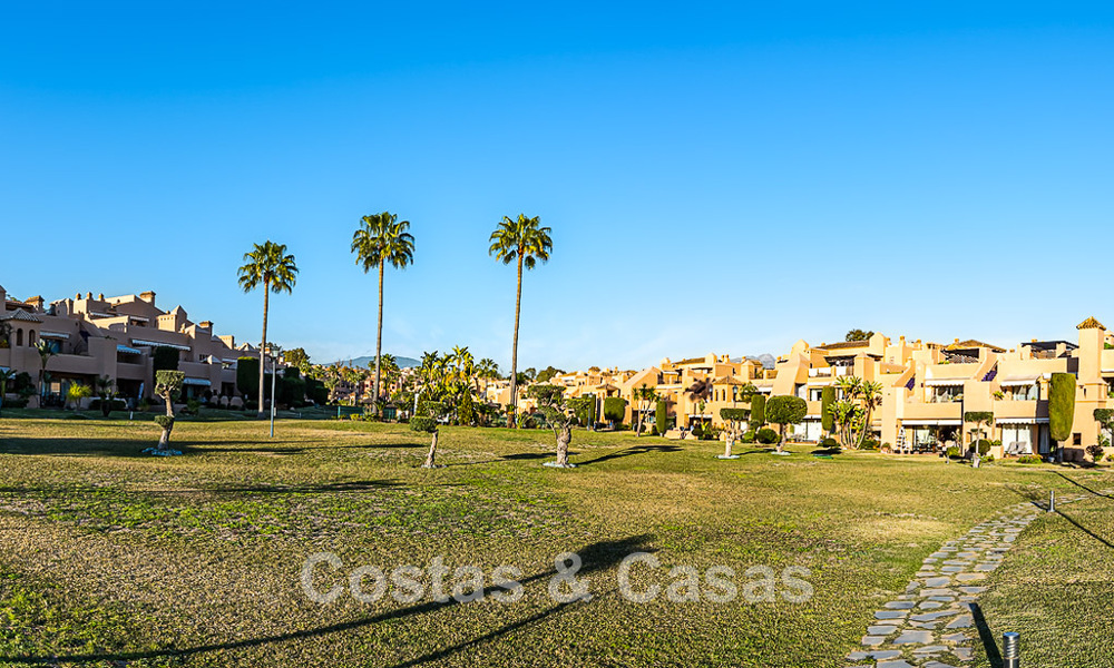 Spacieux penthouse duplex avec spectaculaire toit-terrasse à Vendre à Atalaya, Nouvelle Mille d’Or, Marbella - Estepona 804653