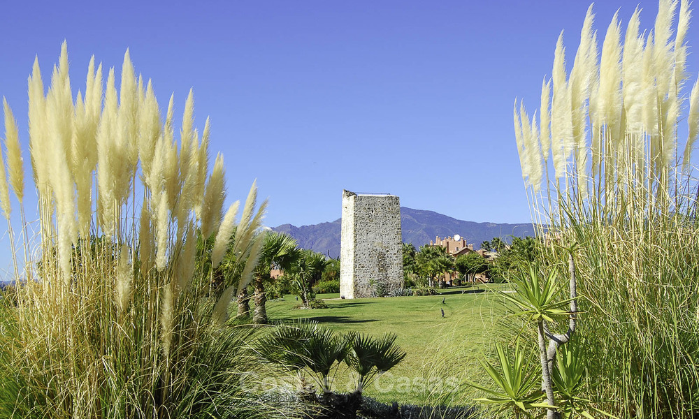 Appartement contemporain rénové avec vue dégagée sur la mer à vendre sur le New Golden Mile, entre Marbella et Estepona 804883