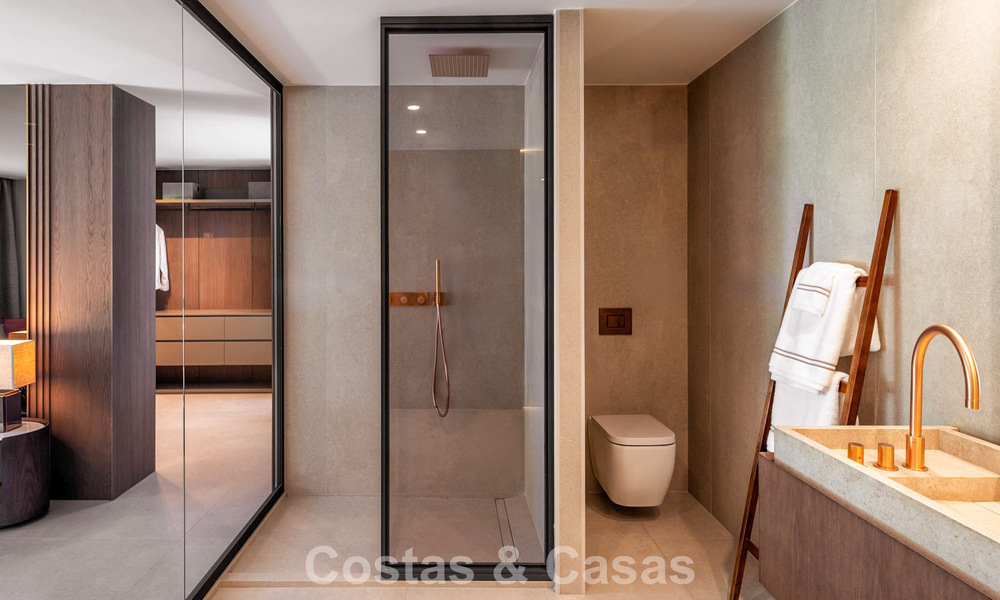 Penthouse duplex de luxe avec superbe toit-terrasse à vendre sur le prestigieux Golden Mile de Marbella 804749