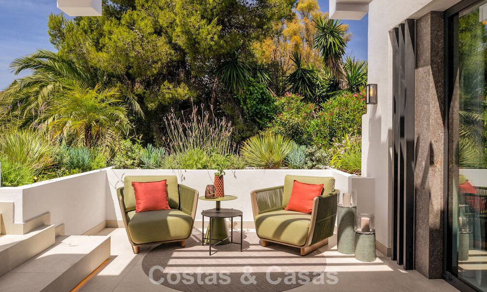 Penthouse duplex de luxe avec superbe toit-terrasse à vendre sur le prestigieux Golden Mile de Marbella 804753