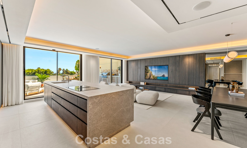 Penthouse luxueux et contemporain rénové avec vue panoramique sur la mer à Sierra Blanca, sur le Golden Mile de Marbella 804808