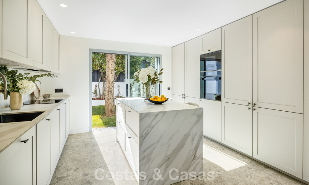 Villa espagnole au design intérieur moderne avec grand jardin à vendre sur la New Golden Mile á Benahavís entre Marbella et Estepona 804843
