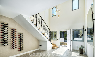 Villa espagnole au design intérieur moderne avec grand jardin à vendre sur la New Golden Mile á Benahavís entre Marbella et Estepona 804848 