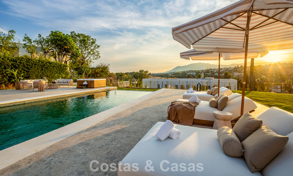 Villa espagnole au design intérieur moderne avec grand jardin à vendre sur la New Golden Mile á Benahavís entre Marbella et Estepona 804870