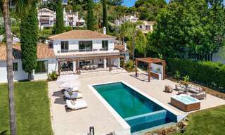 Villa espagnole au design intérieur moderne avec grand jardin à vendre sur la New Golden Mile á Benahavís entre Marbella et Estepona 804876 