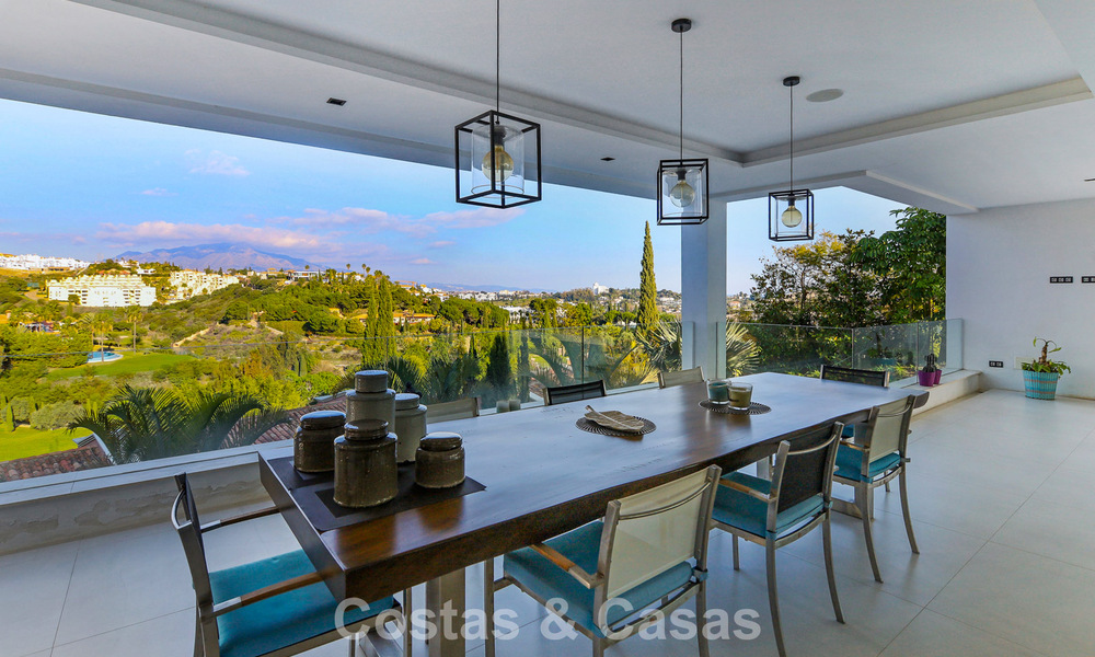Villa exclusive avec vue panoramique sur la mer à vendre à Los Flamingos, resort de golf 5 étoiles à Marbella - Benahavís 804754