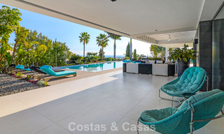 Villa exclusive avec vue panoramique sur la mer à vendre à Los Flamingos, resort de golf 5 étoiles à Marbella - Benahavís 804755 