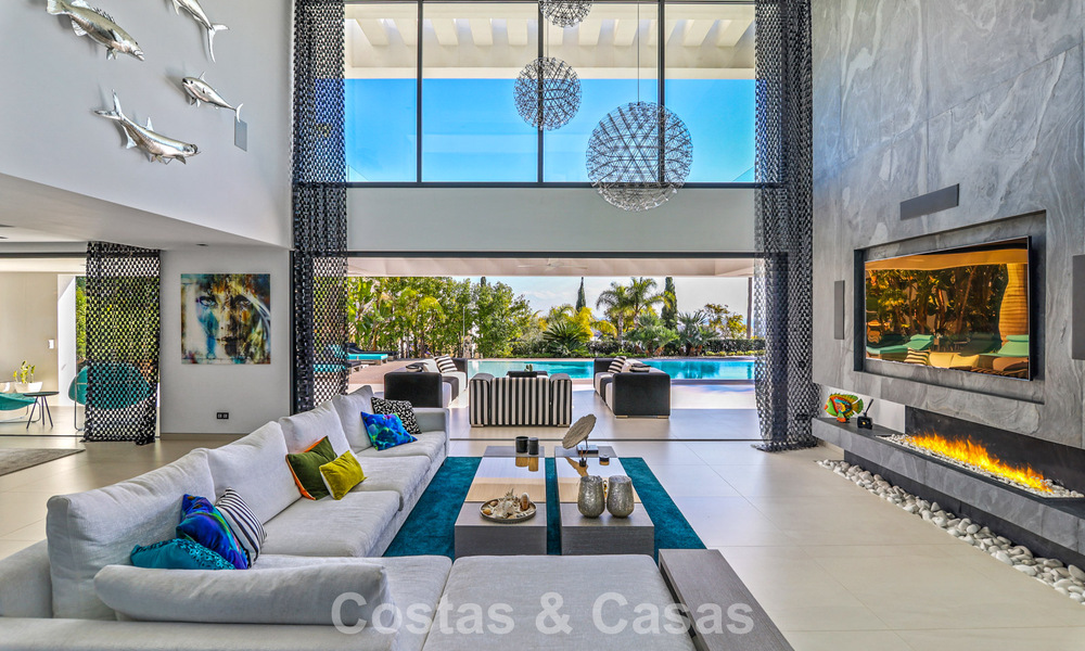 Villa exclusive avec vue panoramique sur la mer à vendre à Los Flamingos, resort de golf 5 étoiles à Marbella - Benahavís 804765