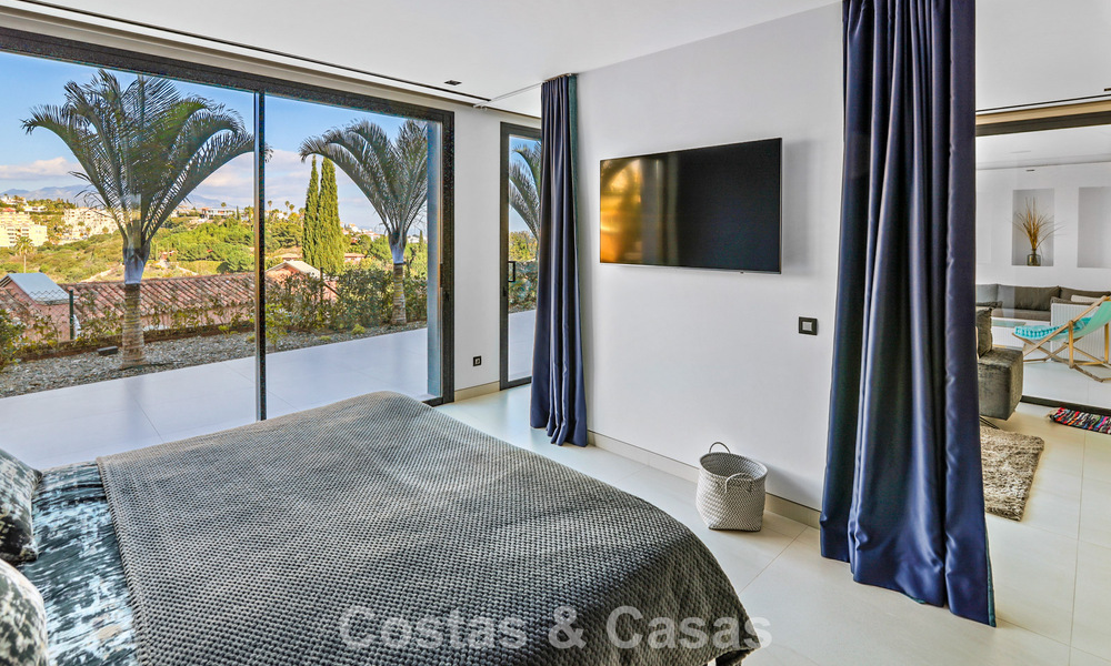 Villa exclusive avec vue panoramique sur la mer à vendre à Los Flamingos, resort de golf 5 étoiles à Marbella - Benahavís 804792