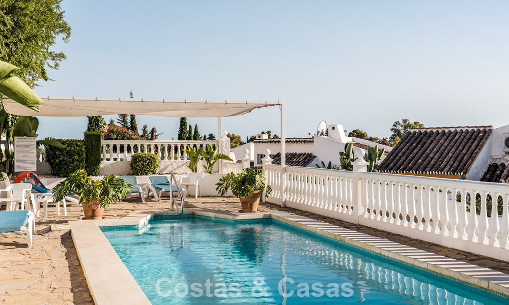 Maison mitoyenne contemporaine rénovée avec vue sur le golf et la mer à vendre sur la New Golden Mile, Marbella - Estepona 804928