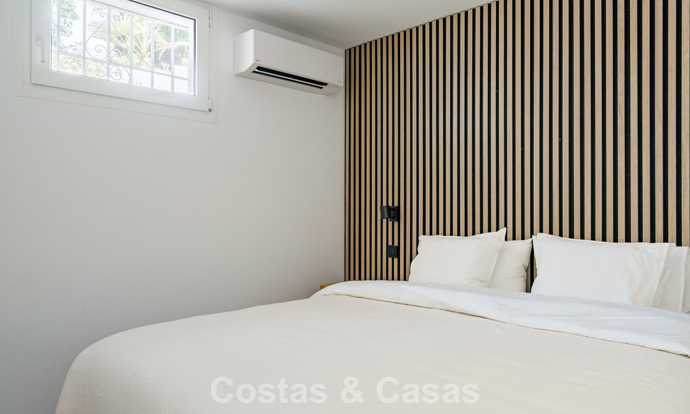 Maison mitoyenne contemporaine rénovée avec vue sur le golf et la mer à vendre sur la New Golden Mile, Marbella - Estepona 804937
