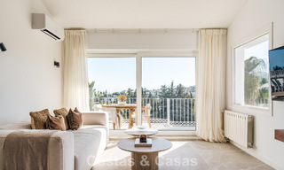 Maison mitoyenne contemporaine rénovée avec vue sur le golf et la mer à vendre sur la New Golden Mile, Marbella - Estepona 804943 