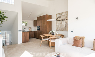 Maison mitoyenne contemporaine rénovée avec vue sur le golf et la mer à vendre sur la New Golden Mile, Marbella - Estepona 804944 