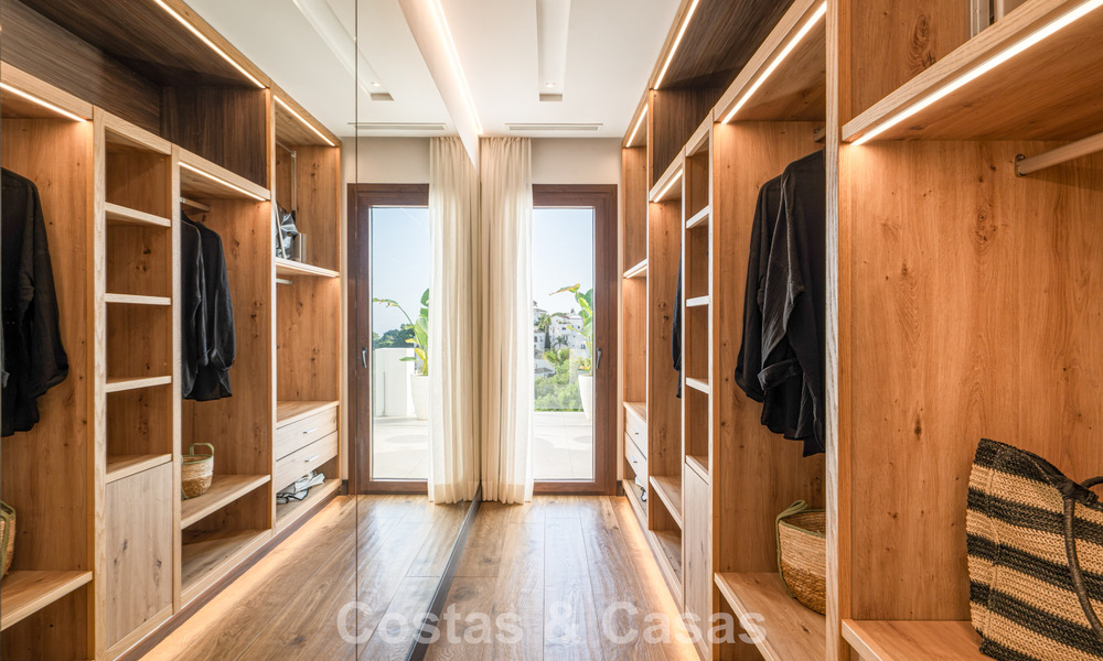 Villa de luxe moderne de style méditerranéen à vendre dans une résidence sécurisée exclusive à Marbella - Benahavís 805170