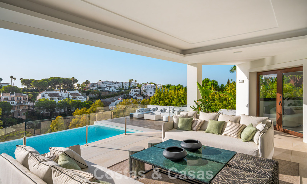 Villa de luxe moderne de style méditerranéen à vendre dans une résidence sécurisée exclusive à Marbella - Benahavís 805176