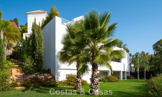 Villa de luxe moderne de style méditerranéen à vendre dans une résidence sécurisée exclusive à Marbella - Benahavís 805177 