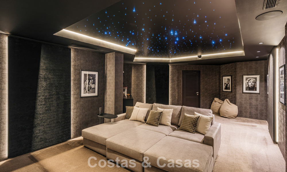 Villa de luxe moderne de style méditerranéen à vendre dans une résidence sécurisée exclusive à Marbella - Benahavís 805184