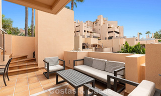 Penthouse moderne à vendre dans une résidence en première ligne de plage sur le New Golden Mile entre Marbella et Estepona 805403 