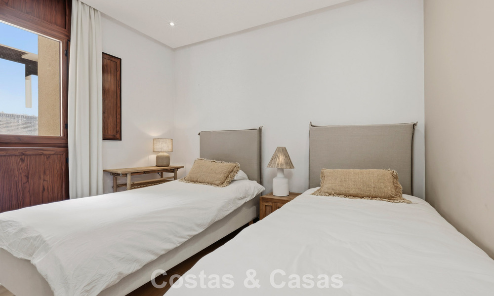 Penthouse moderne à vendre dans une résidence en première ligne de plage sur le New Golden Mile entre Marbella et Estepona 805423