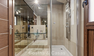 Penthouse moderne à vendre dans une résidence en première ligne de plage sur le New Golden Mile entre Marbella et Estepona 805426 