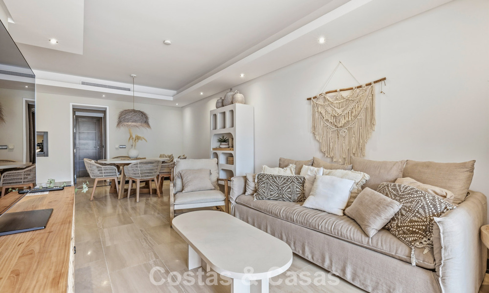 Penthouse moderne à vendre dans une résidence en première ligne de plage sur le New Golden Mile entre Marbella et Estepona 805439
