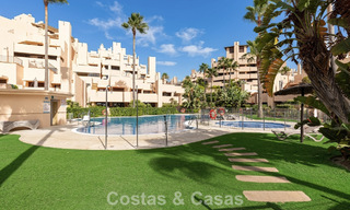 Penthouse moderne à vendre dans une résidence en première ligne de plage sur le New Golden Mile entre Marbella et Estepona 805447 