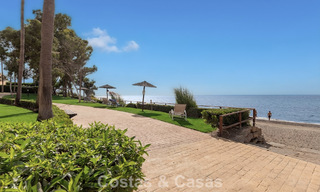 Penthouse moderne à vendre dans une résidence en première ligne de plage sur le New Golden Mile entre Marbella et Estepona 805452 