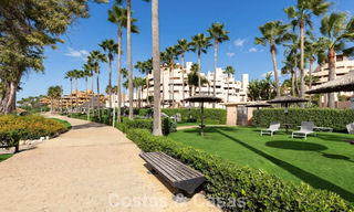 Penthouse moderne à vendre dans une résidence en première ligne de plage sur le New Golden Mile entre Marbella et Estepona 805454 