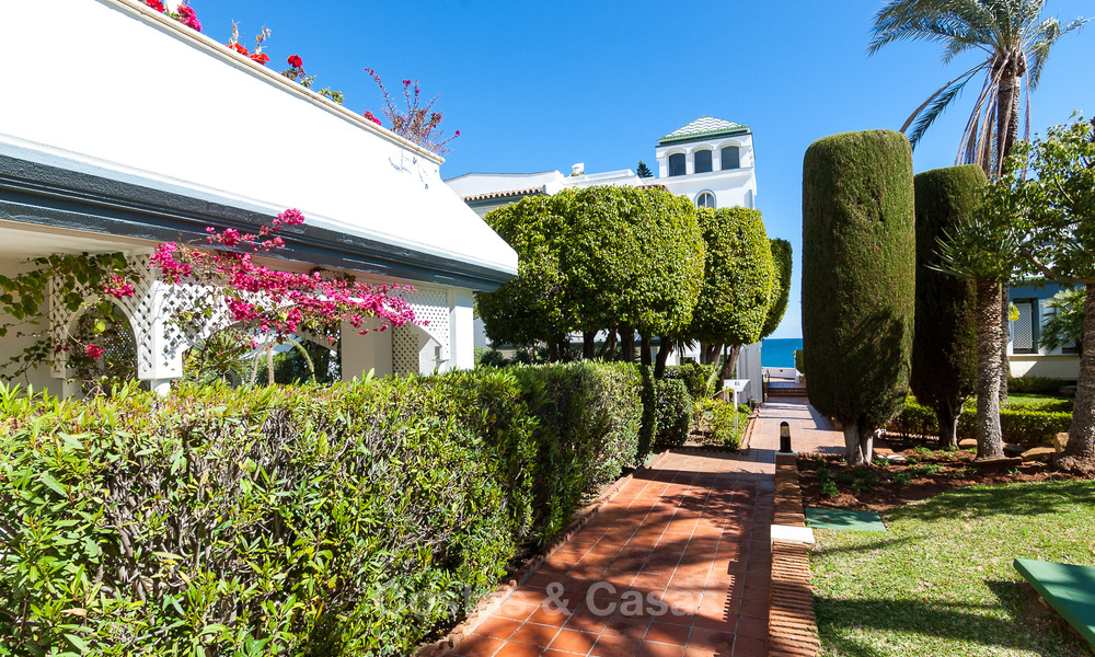 Appartements en vente dans Dominion Beach, un complexe exclusif en première ligne de plage dans la Nueva Milla de Oro entre Marbella et Estepona 805367