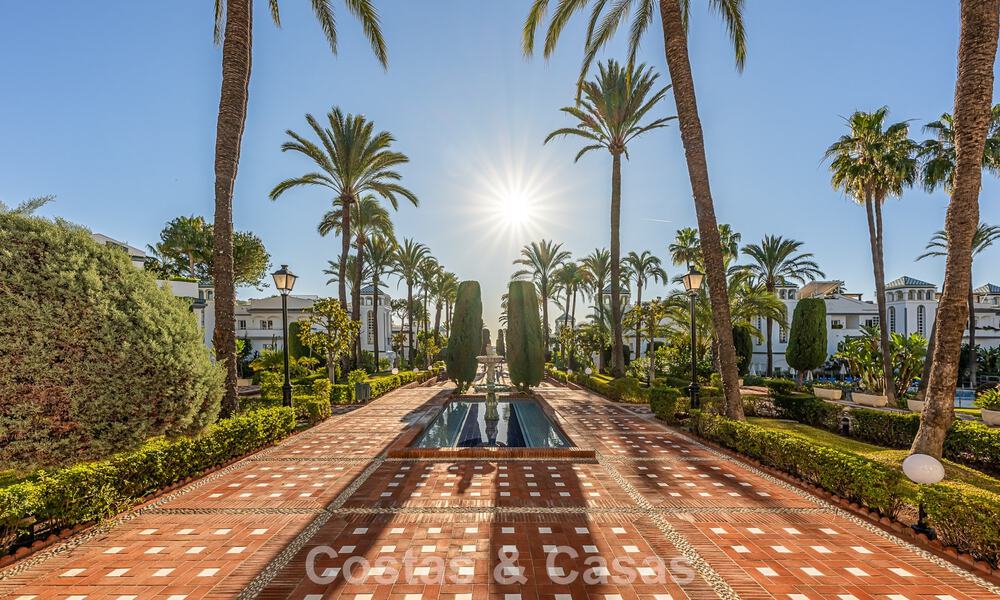 Penthouse avec une magnifique terrasse à vendre dans une résidence balnéaire sur le New Golden Mile, Marbella - Estepona 805103