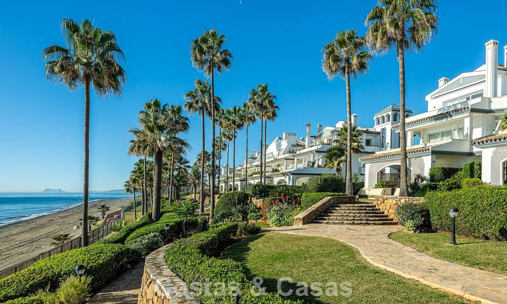 Penthouse avec une magnifique terrasse à vendre dans une résidence balnéaire sur le New Golden Mile, Marbella - Estepona 805104