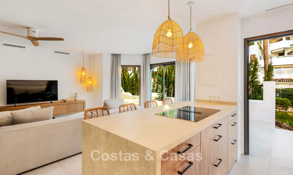 Appartements à vendre dans une résidence en première ligne de plage à Elviria, Marbella Est 805134