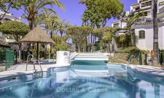 Appartements à vendre dans une résidence en première ligne de plage à Elviria, Marbella Est 805153 