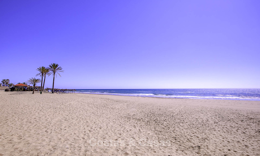 Appartements à vendre dans une résidence en première ligne de plage à Elviria, Marbella Est 805157