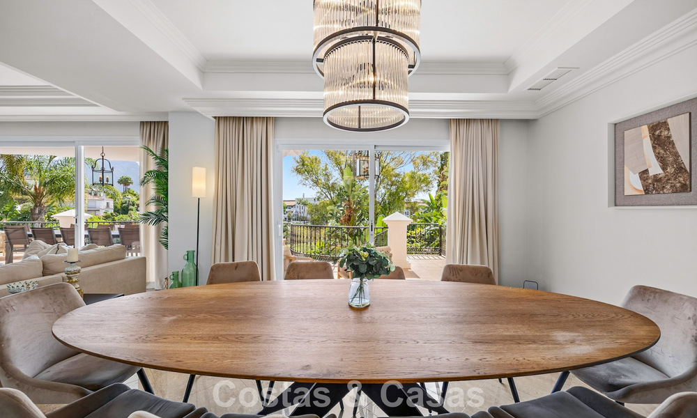 Grande villa méditerranéenne de luxe en première ligne de golf à La Quinta, Marbella - Benahavís 805540