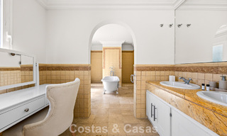Grande villa méditerranéenne de luxe en première ligne de golf à La Quinta, Marbella - Benahavís 805557 