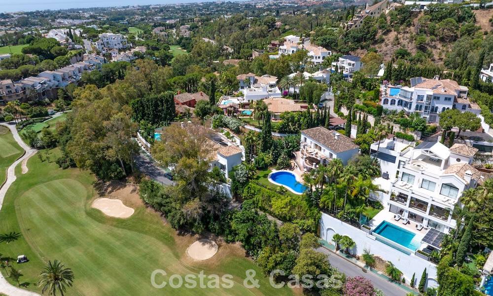 Grande villa méditerranéenne de luxe en première ligne de golf à La Quinta, Marbella - Benahavís 805562