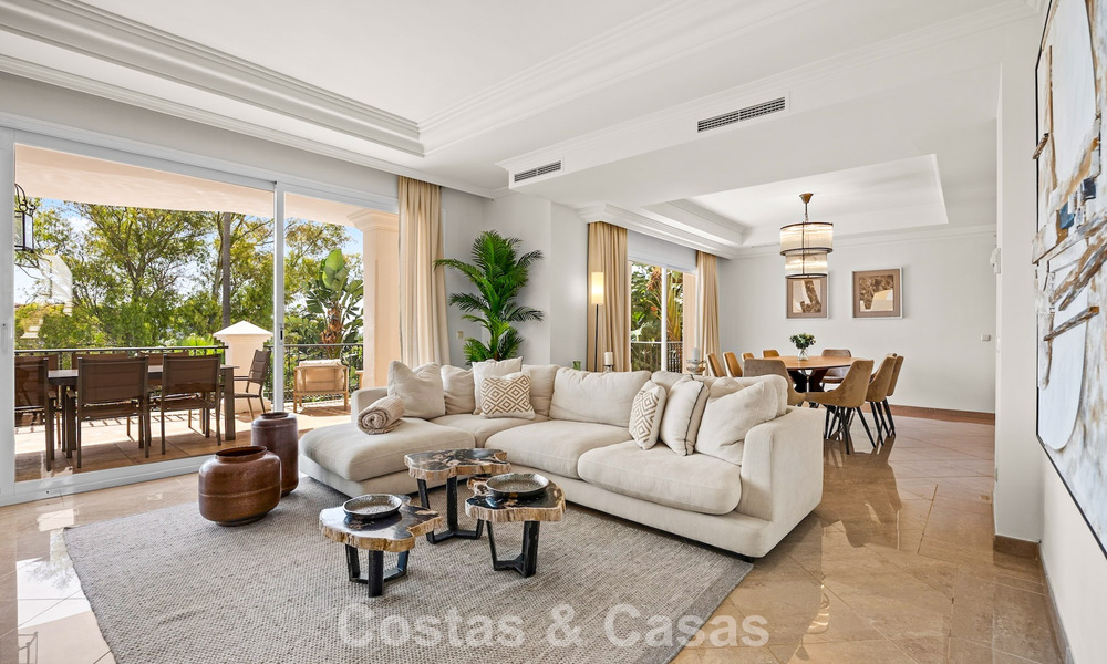 Grande villa méditerranéenne de luxe en première ligne de golf à La Quinta, Marbella - Benahavís 805563