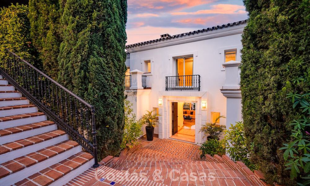Grande villa méditerranéenne de luxe en première ligne de golf à La Quinta, Marbella - Benahavís 805565