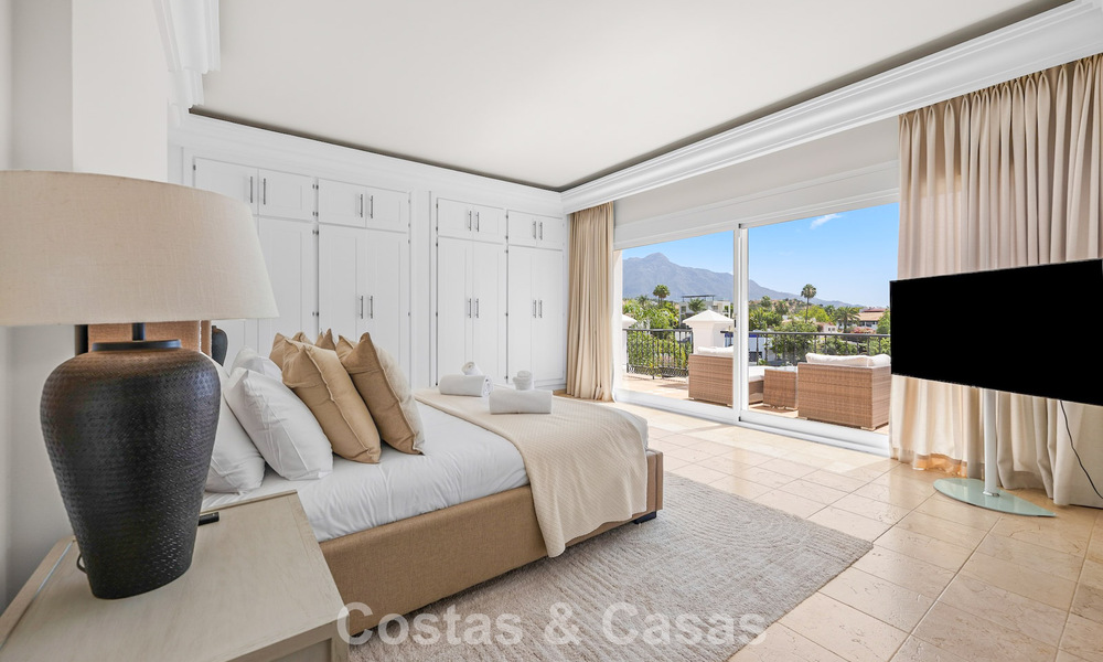 Grande villa méditerranéenne de luxe en première ligne de golf à La Quinta, Marbella - Benahavís 805569