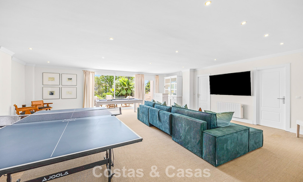 Grande villa méditerranéenne de luxe en première ligne de golf à La Quinta, Marbella - Benahavís 805571